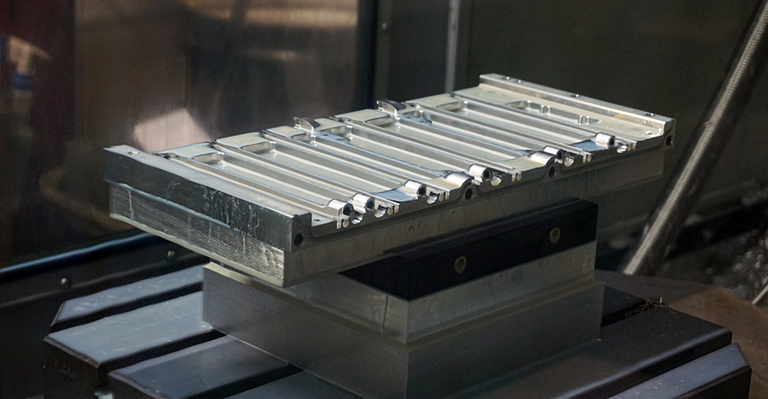 Best of Both Worlds – Horizontal and Vertical Machining Center 1